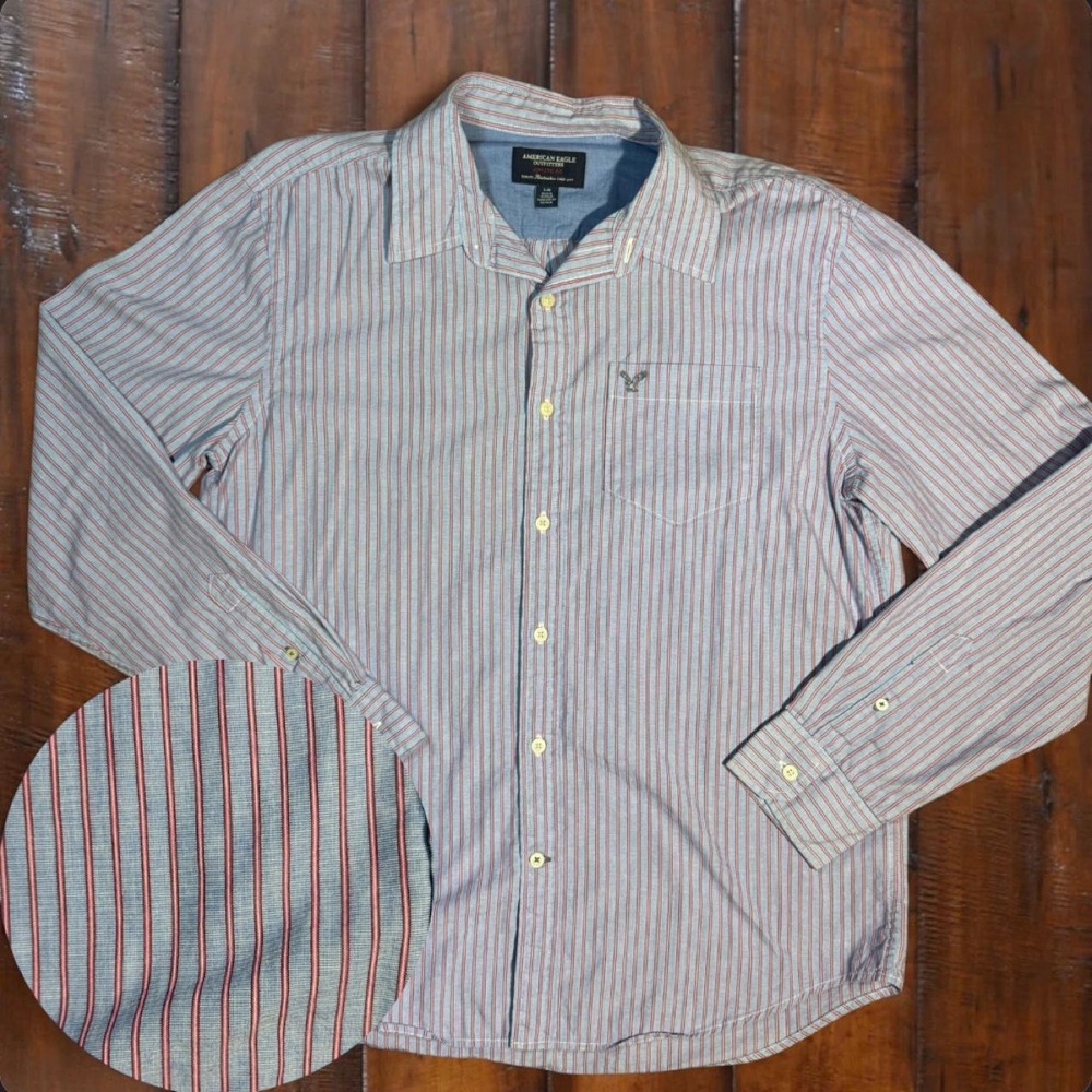 American Eagle Athletic Fit Button Up Shirt Men's Large Blue Red Stripe